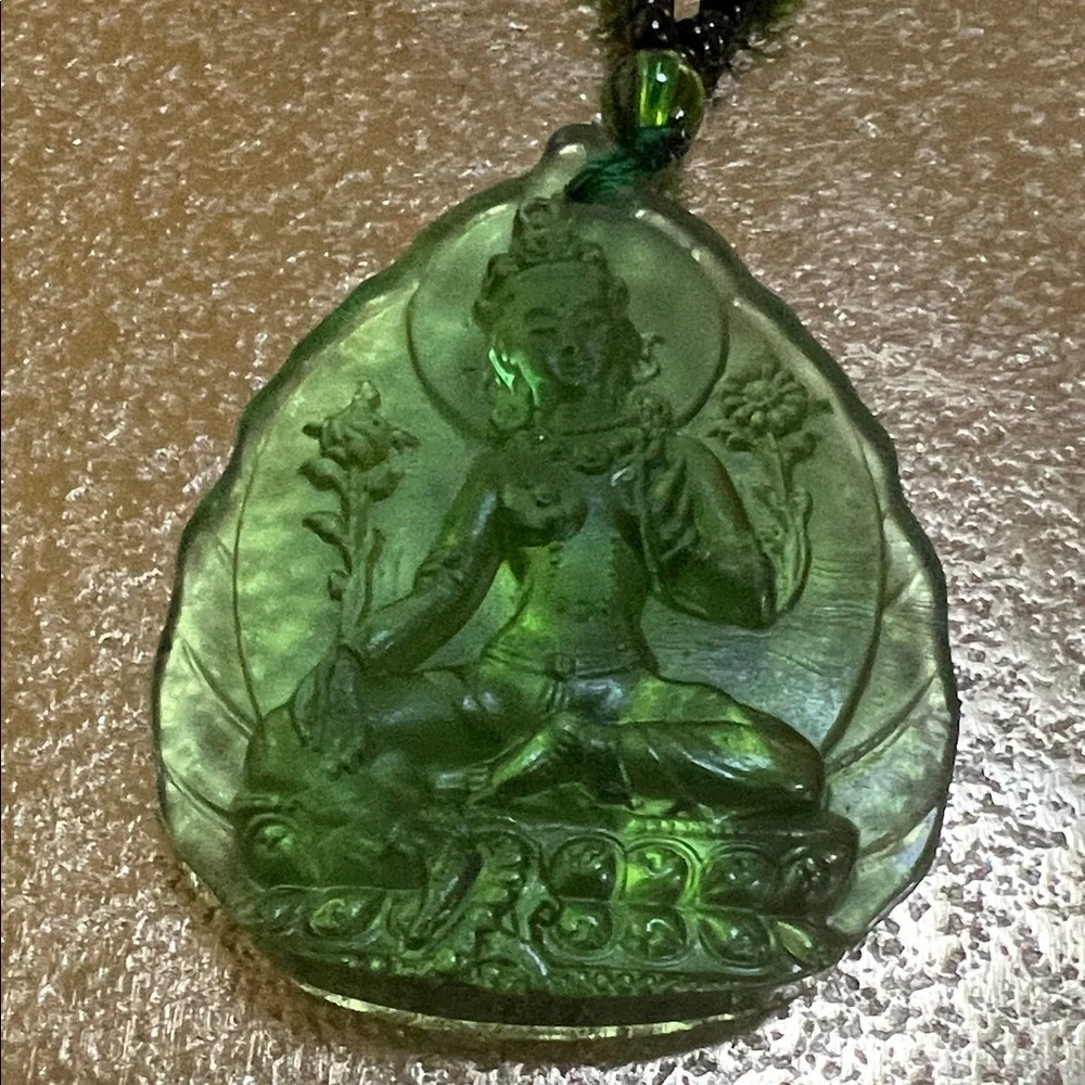 #1254= Green  Beaded Necklace with Asian “ APSARA “ Khmer Pendant. “18/20 inch “ - Picture 2 of 3